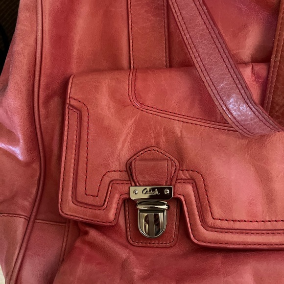 SOLD ˚୨୧⋆. Pink Coach Poppy Signature Shoulder Bag  RARE COACH Poppy Raspberry Leather Tote and gently used, normal wear and tear.